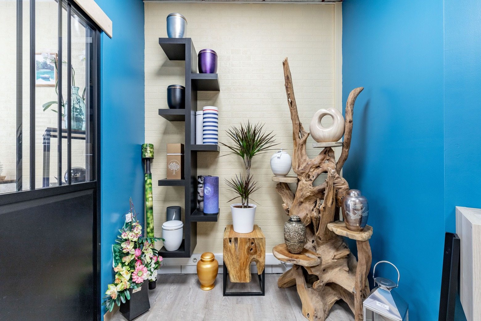 differentes urnes funeraires